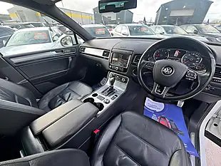 Used 2015 Volkswagen Touareg R-Line White - Interior and Exterior details 15