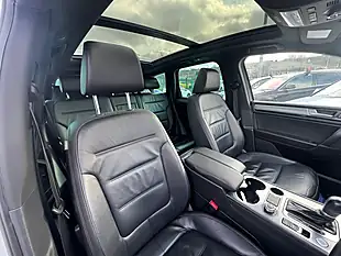 Used 2015 Volkswagen Touareg R-Line White - Interior and Exterior details 17