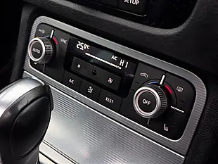 Used 2015 Volkswagen Touareg R-Line White - Interior and Exterior details 16