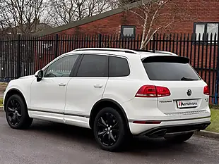 Used 2015 Volkswagen Touareg R-Line White - Interior and Exterior details 4
