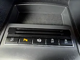 Used 2015 Volkswagen Touran Se Blue - Interior and Exterior details 13