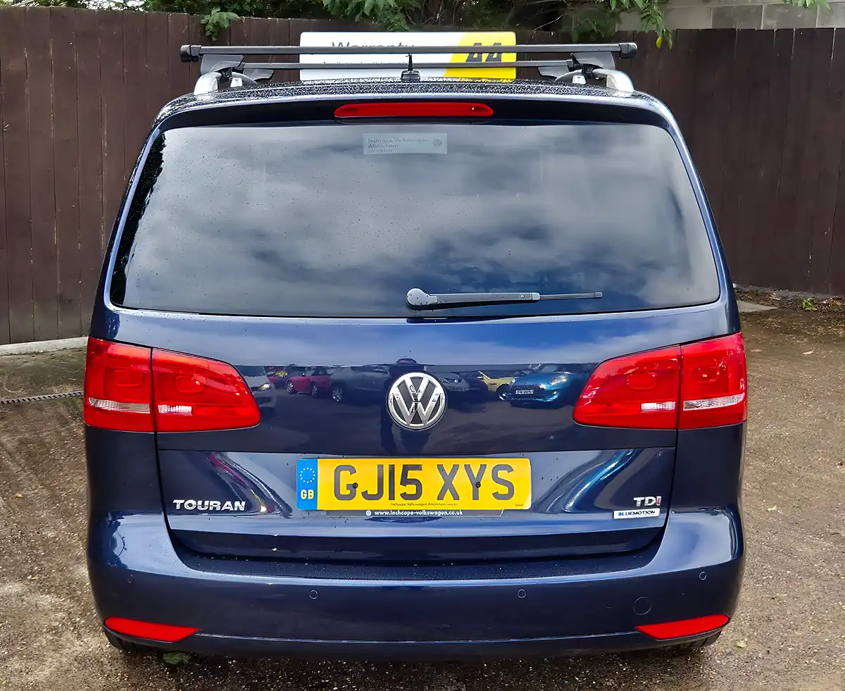 Used 2015 Volkswagen Touran Se Blue - Interior and Exterior details 6