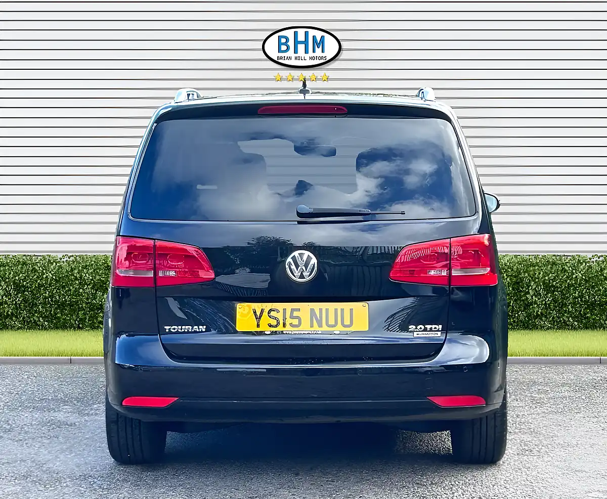 Used 2015 Volkswagen Touran Se Deep Black - Interior and Exterior details 10