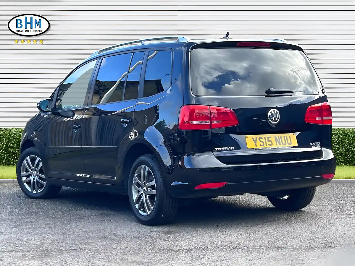 Used 2015 Volkswagen Touran Se Deep Black - Interior and Exterior details 12