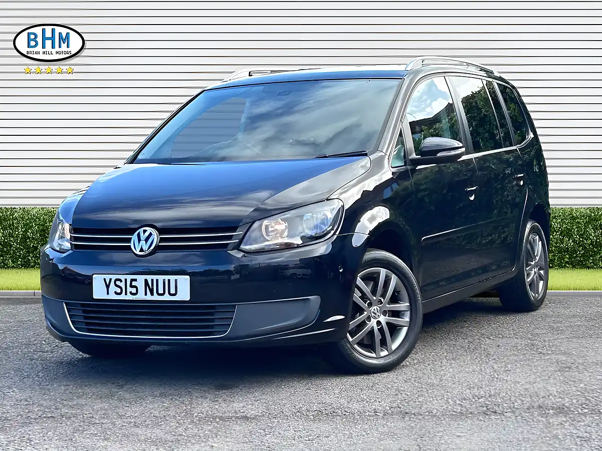Used 2015 Volkswagen Touran Se Deep Black - Interior and Exterior details 16