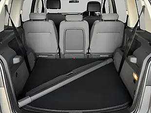 Used 2015 Volkswagen Touran Se Edition Grey - Interior and Exterior details 9