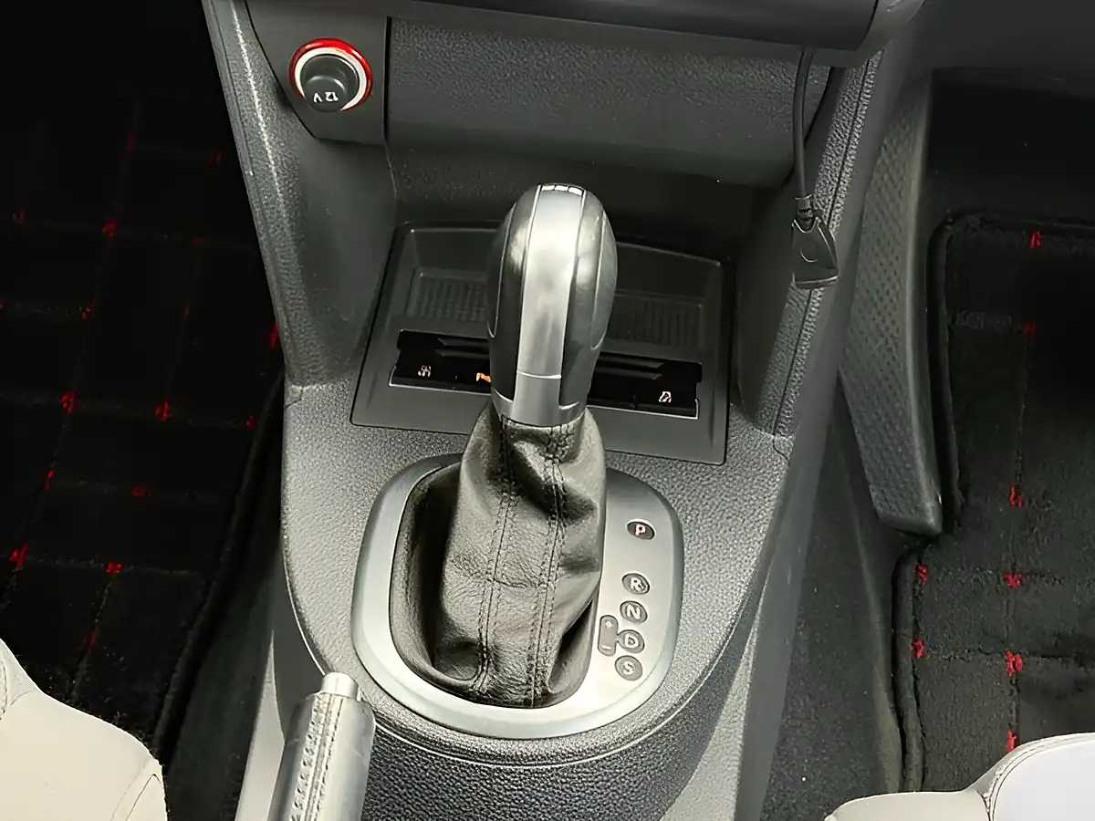 Used 2015 Volkswagen Touran Se - Interior and Exterior details 18