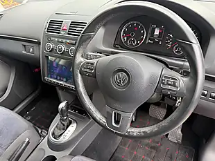 Used 2015 Volkswagen Touran Se - Interior and Exterior details 8