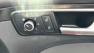 Used 2015 Volkswagen Touran Se Red - Interior and Exterior details 10