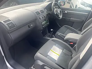 Used 2015 Volkswagen Touran Se Silver - Interior and Exterior details 9
