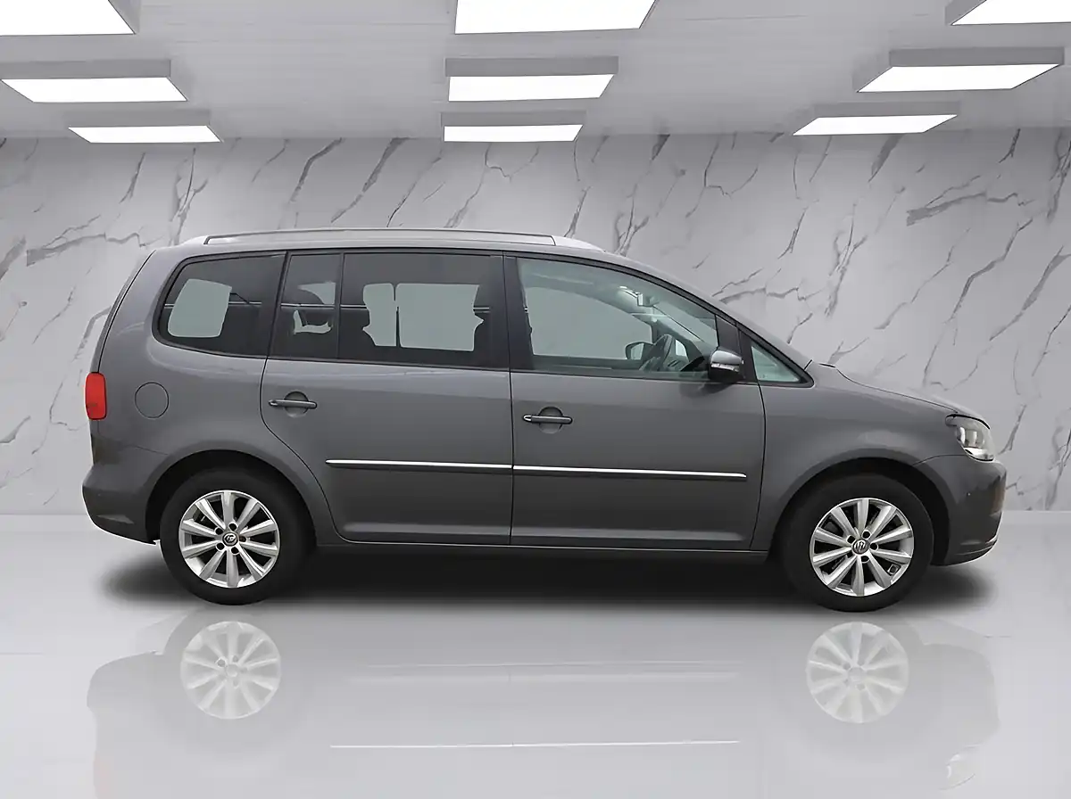 Used 2015 Volkswagen Touran Sport Grey - Interior and Exterior details 7
