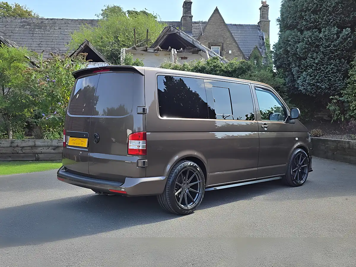 Used 2015 Volkswagen Transporter Highline Brown - Interior and Exterior details 11