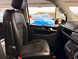Used 2015 Volkswagen Transporter Shuttle Bluemotion Tech Se Blue - Interior and Exterior details 5