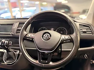 Used 2015 Volkswagen Transporter Shuttle Bluemotion Tech Se Blue - Interior and Exterior details 6