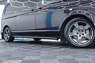 Used 2015 Volkswagen Transporter Sportline Black - Interior and Exterior details 4