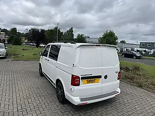 Used 2015 Volkswagen Transporter Startline White - Interior and Exterior details 4