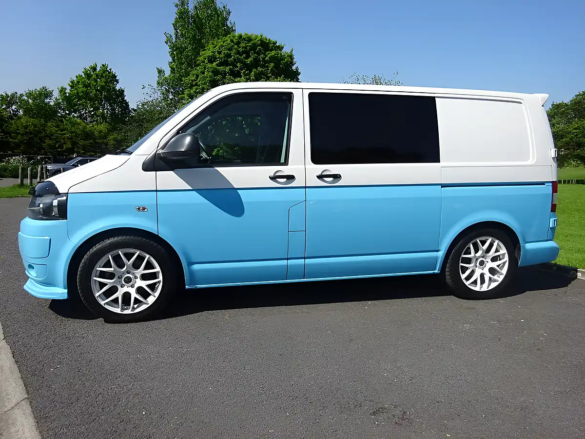Used 2015 Volkswagen Transporter Startline White - Interior and Exterior details 4