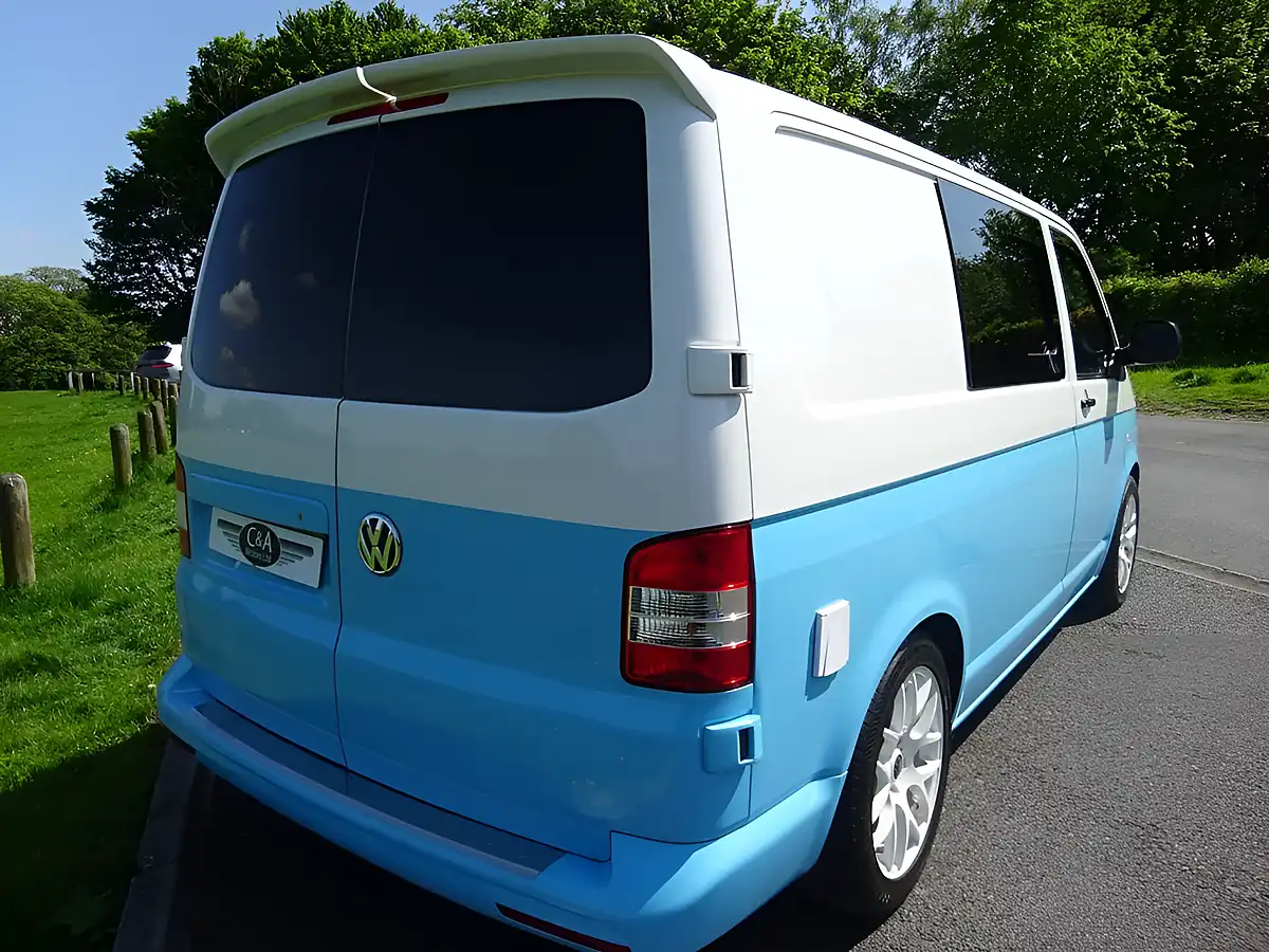 Used 2015 Volkswagen Transporter Startline White - Interior and Exterior details 8