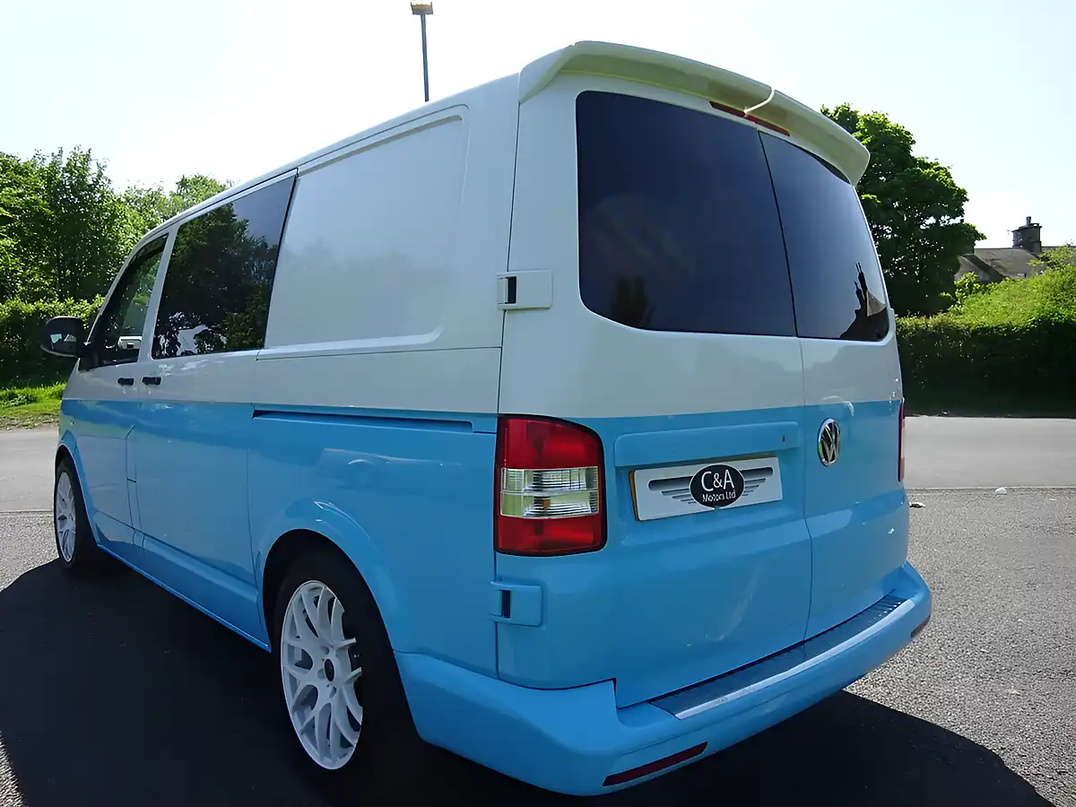 Used 2015 Volkswagen Transporter Startline White - Interior and Exterior details 9