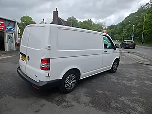 Used 2015 Volkswagen Transporter Startline White - Interior and Exterior details 11