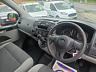 Used 2015 Volkswagen Transporter Startline White - Interior and Exterior details 15