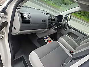 Used 2015 Volkswagen Transporter Startline White - Interior and Exterior details 5