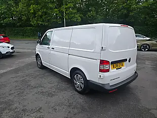 Used 2015 Volkswagen Transporter Startline White - Interior and Exterior details 8