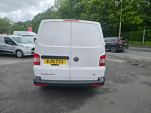 Used 2015 Volkswagen Transporter Startline White - Interior and Exterior details 9