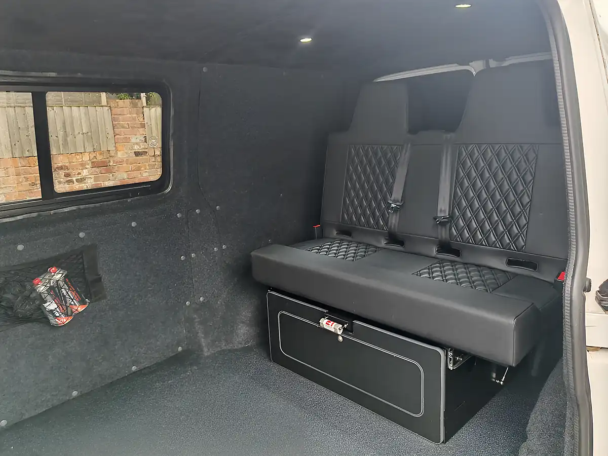 Used 2015 Volkswagen Transporter Startline White - Interior and Exterior details 13