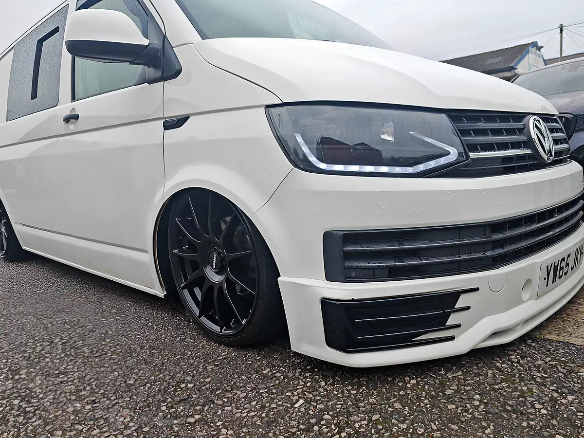 Used 2015 Volkswagen Transporter Startline White - Interior and Exterior details 18