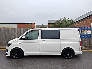 Used 2015 Volkswagen Transporter Startline White - Interior and Exterior details 6