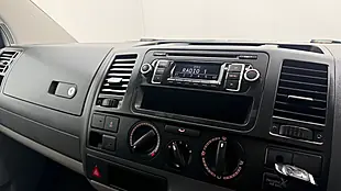 Used 2015 Volkswagen Transporter Startline White - Interior and Exterior details 15