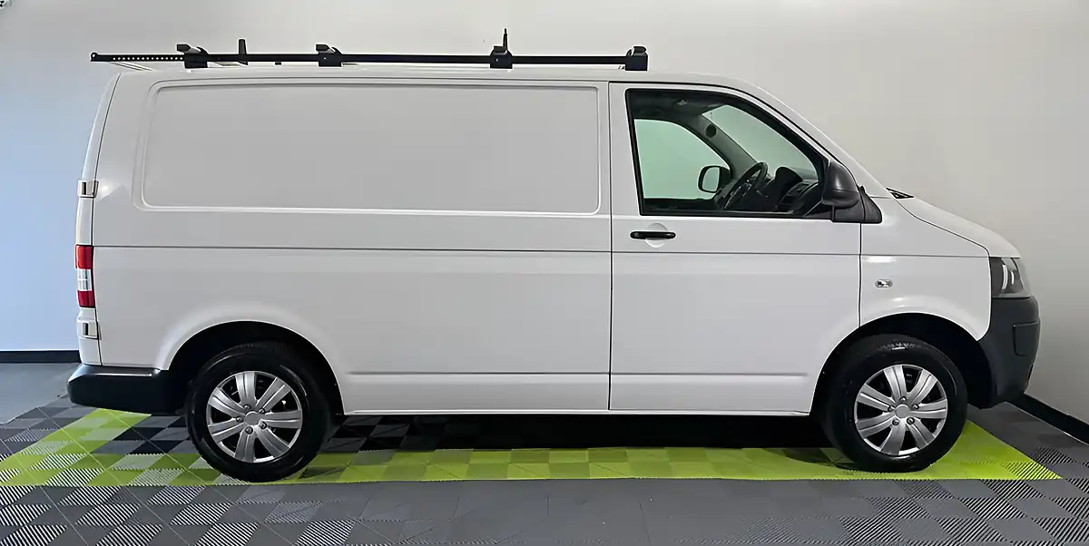 Used 2015 Volkswagen Transporter Startline White - Interior and Exterior details 8
