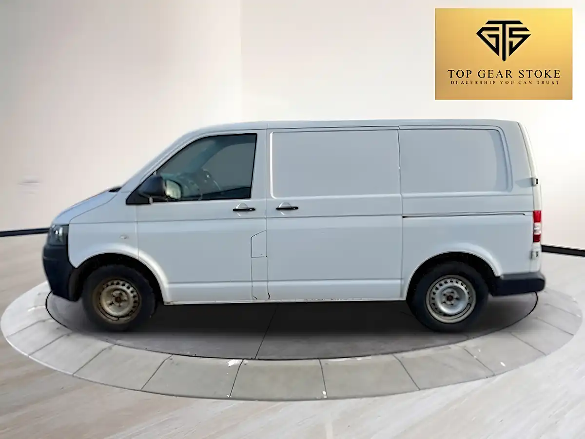 Used 2015 Volkswagen Transporter Startline White - Interior and Exterior details 5
