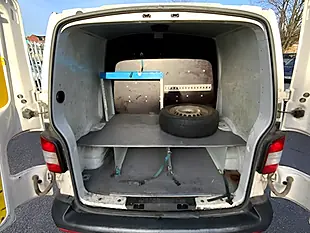 Used 2015 Volkswagen Transporter Startline White - Interior and Exterior details 8