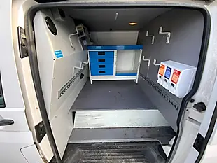 Used 2015 Volkswagen Transporter Startline White - Interior and Exterior details 9