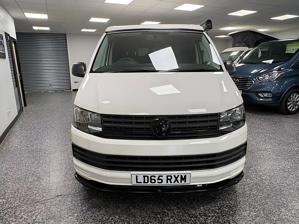 Used 2015 Volkswagen Transporter T28 Trendline Startline White - Interior and Exterior details 10