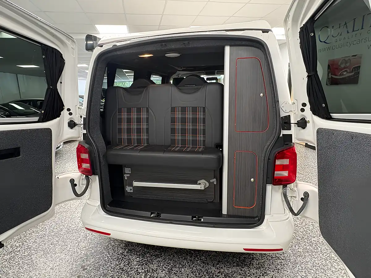 Used 2015 Volkswagen Transporter T28 Trendline Startline White - Interior and Exterior details 18