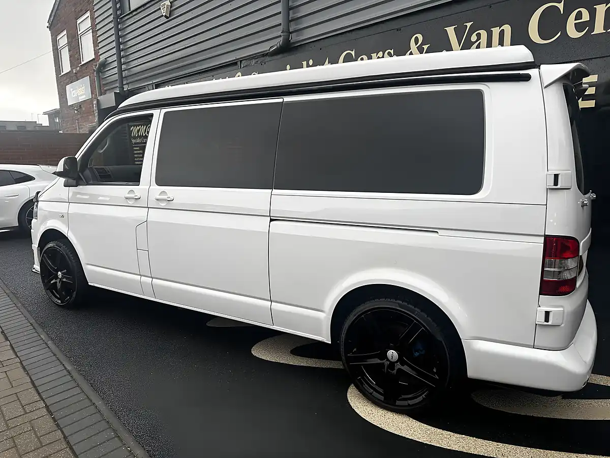 Used 2015 Volkswagen Transporter T30 Trendline White - Interior and Exterior details 10