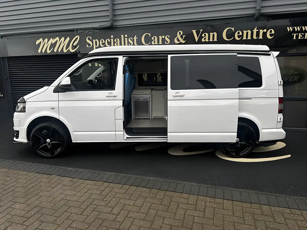 Used 2015 Volkswagen Transporter T30 Trendline White - Interior and Exterior details 6