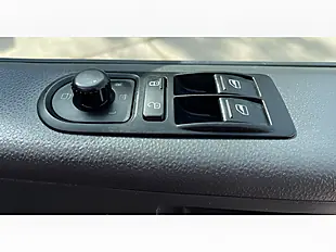 Used 2015 Volkswagen Transporter Trendline White - Interior and Exterior details 13