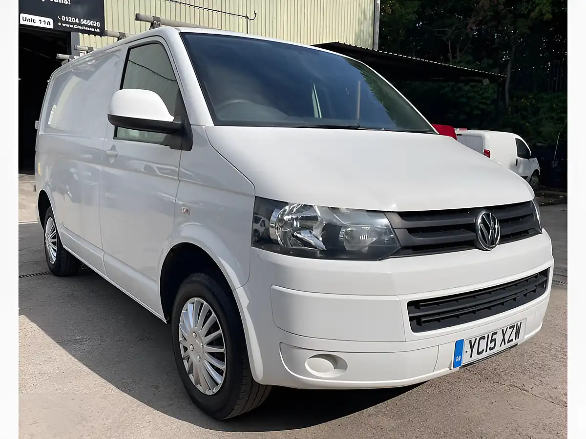 Used 2015 Volkswagen Transporter Trendline White - Interior and Exterior details 2