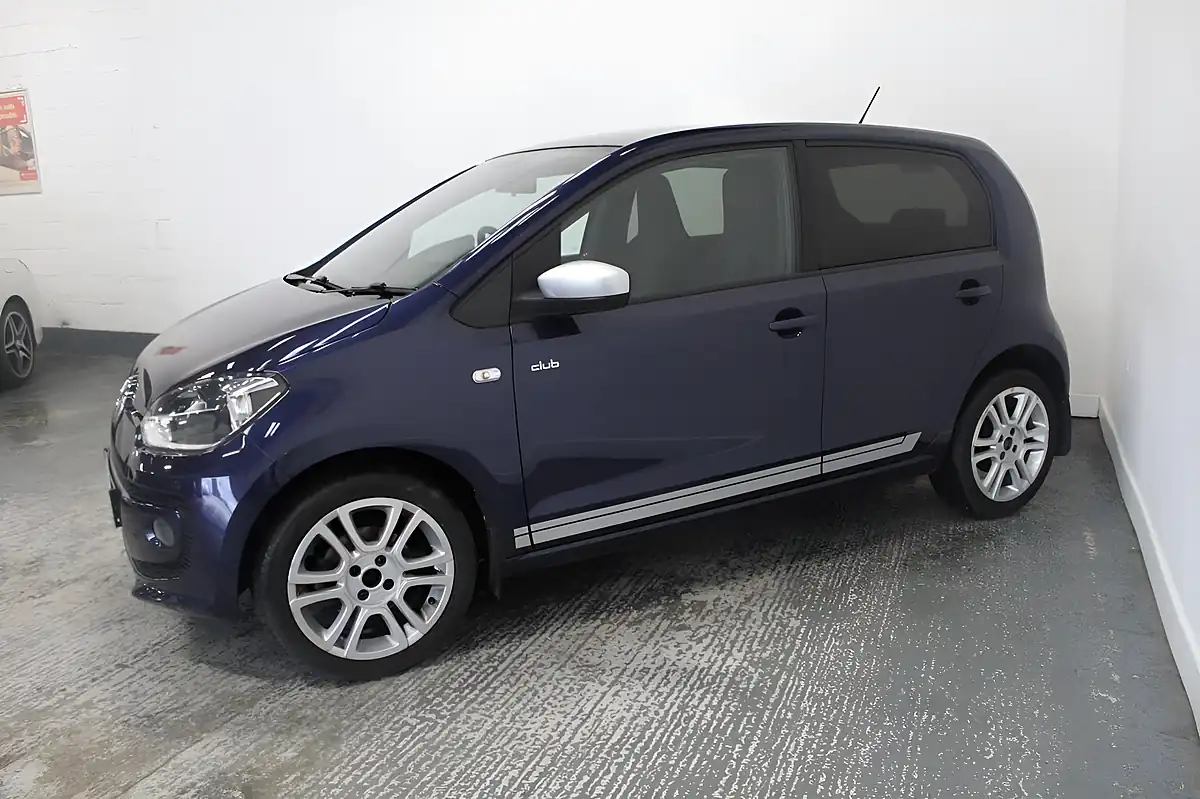 Used 2015 Volkswagen Up! Club Up! Blue - Interior and Exterior details 4