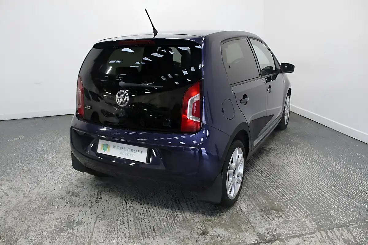 Used 2015 Volkswagen Up! Club Up! Blue - Interior and Exterior details 6