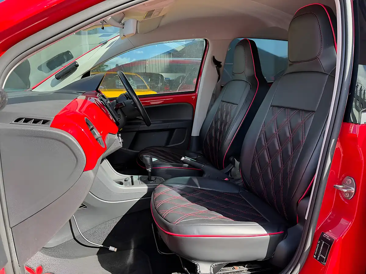 Used 2015 Volkswagen Up! Cross Red - Interior and Exterior details 5