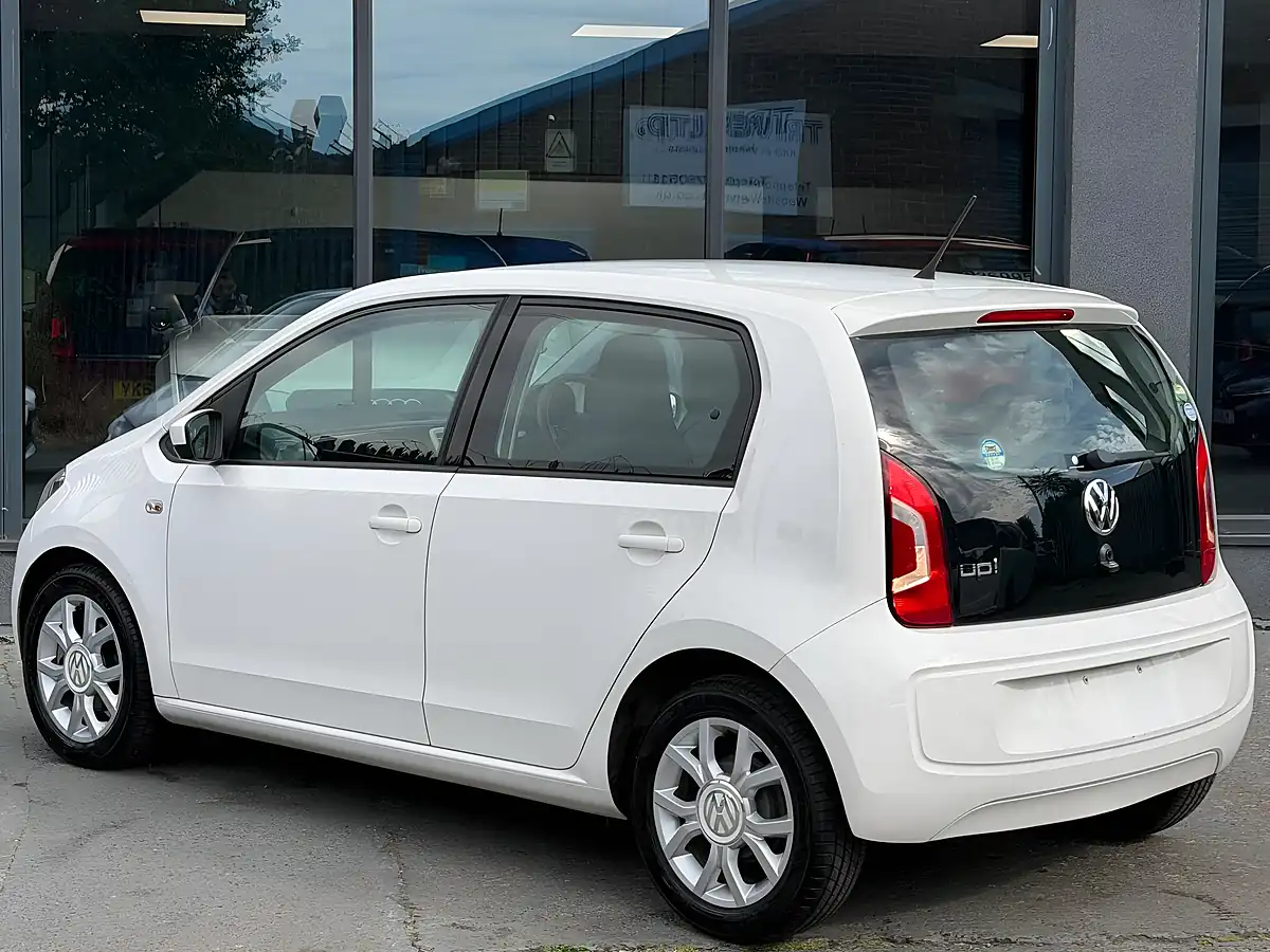 Used 2015 Volkswagen Up! High Up! Blue - Interior and Exterior details 6