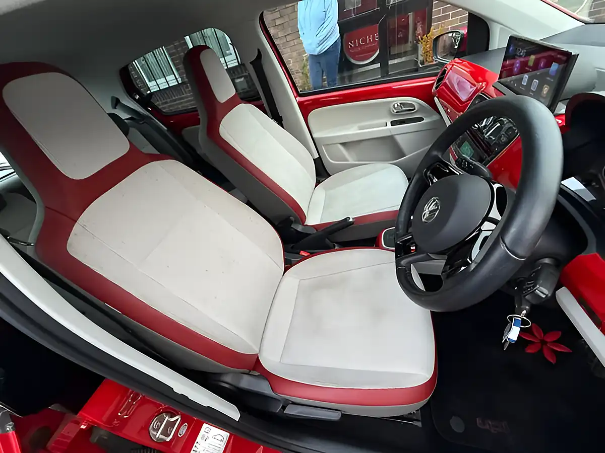 Used 2015 Volkswagen Up! High Up! Red - Interior and Exterior details 18