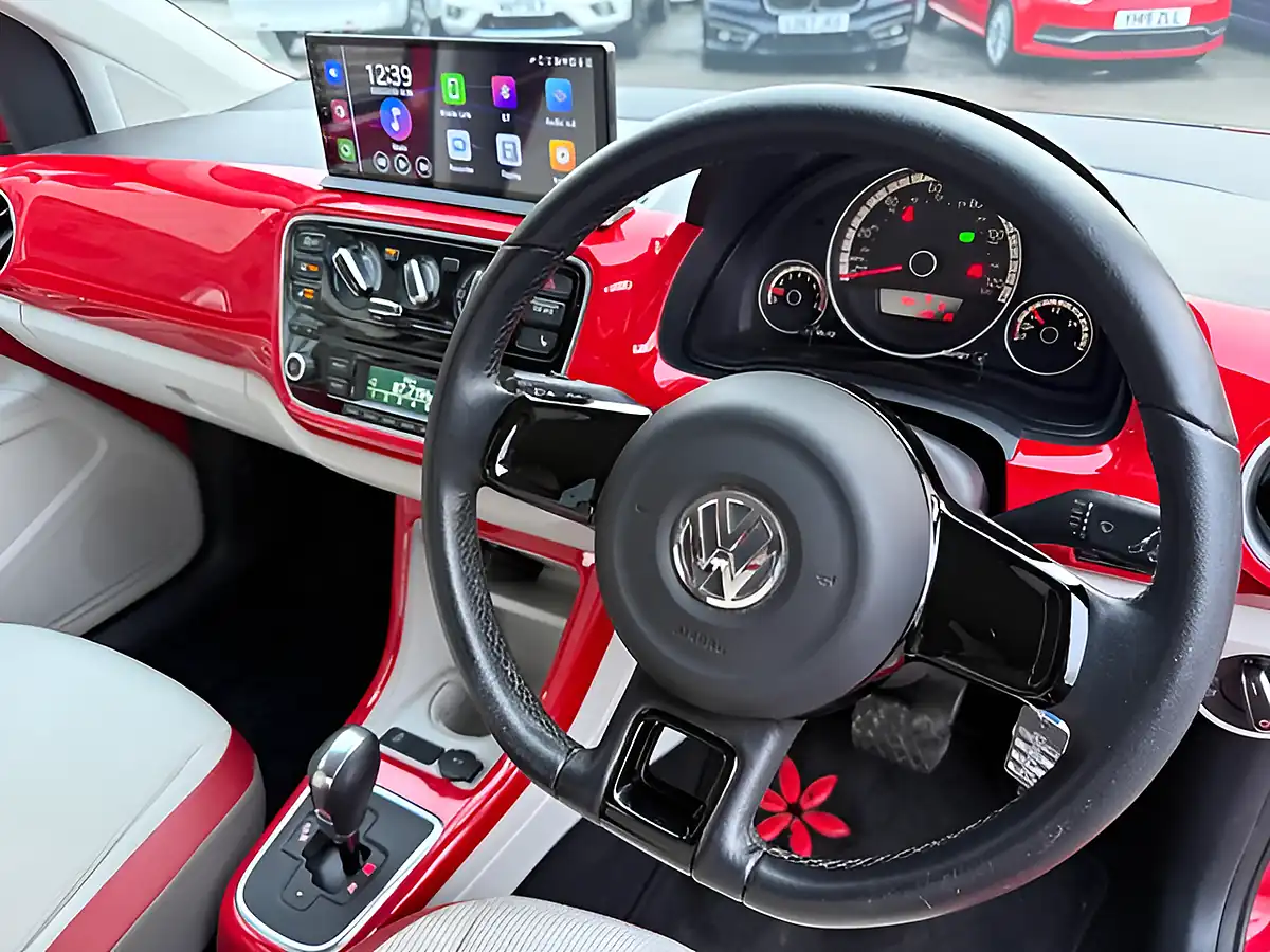 Used 2015 Volkswagen Up! High Up! Red - Interior and Exterior details 8