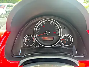 Used 2015 Volkswagen Up! High Up! Red - Interior and Exterior details 8
