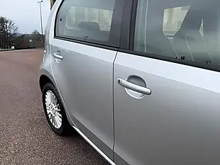 Used 2015 Volkswagen Up! High Up! Silver - Interior and Exterior details 17